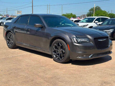 2018 CHRYSLER 300