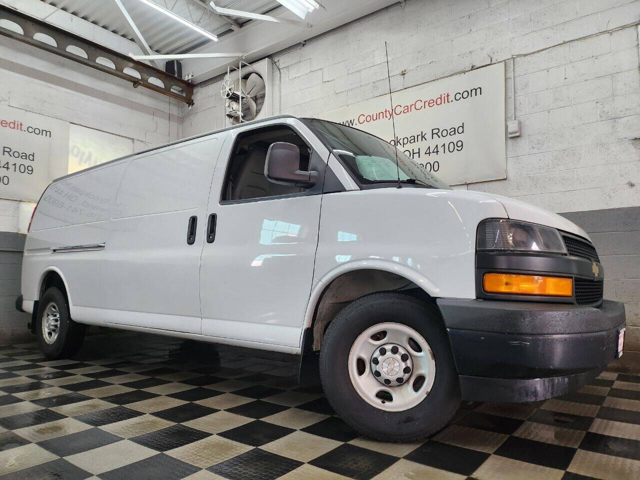 2018 CHEVROLET Express