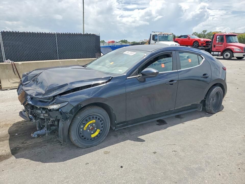 2021 MAZDA Mazda3