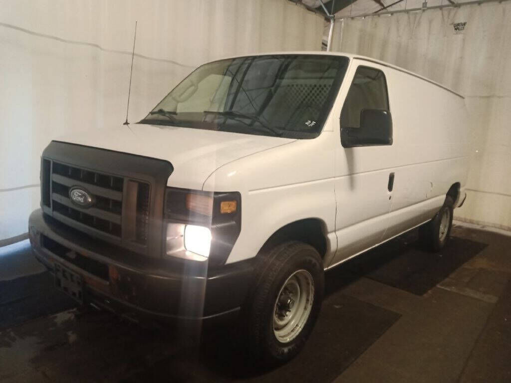 2014 FORD E-250