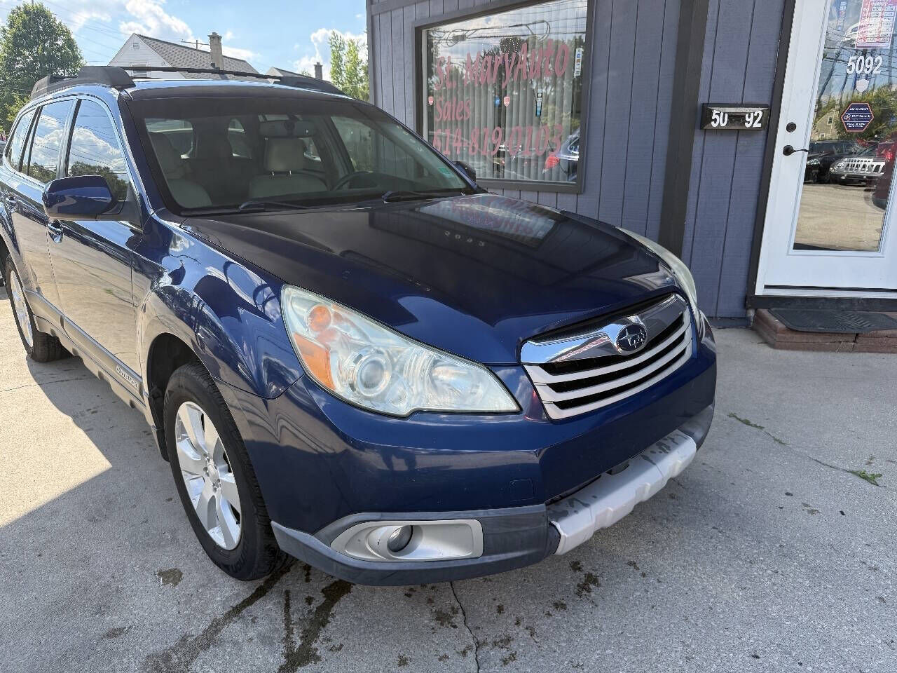 2011 SUBARU Outback