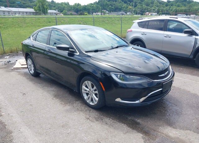 2016 CHRYSLER 200