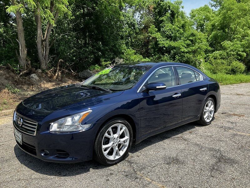 2014 NISSAN Maxima