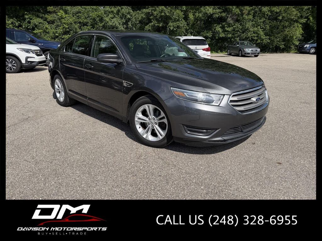 2015 FORD Taurus