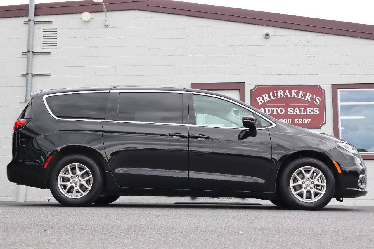 2024 CHRYSLER Pacifica