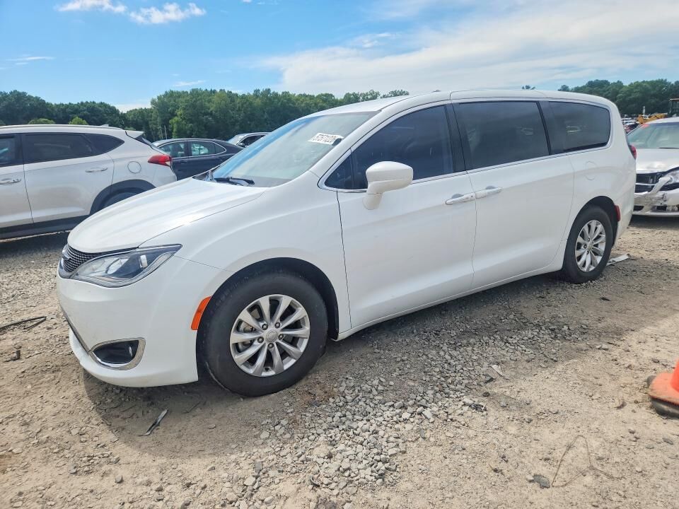 2018 CHRYSLER Pacifica