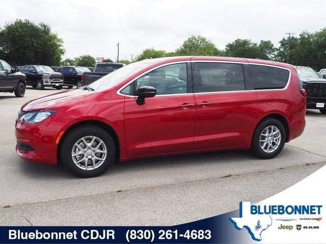 2025 CHRYSLER Voyager