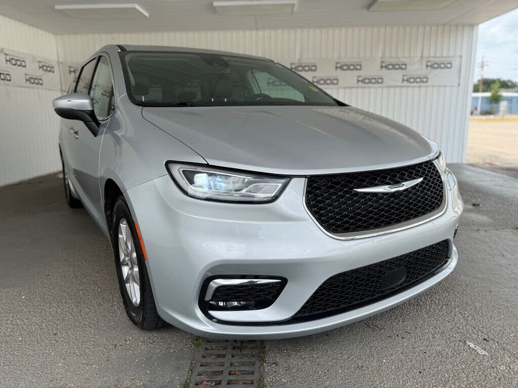 2023 CHRYSLER Pacifica