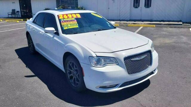 2017 CHRYSLER 300