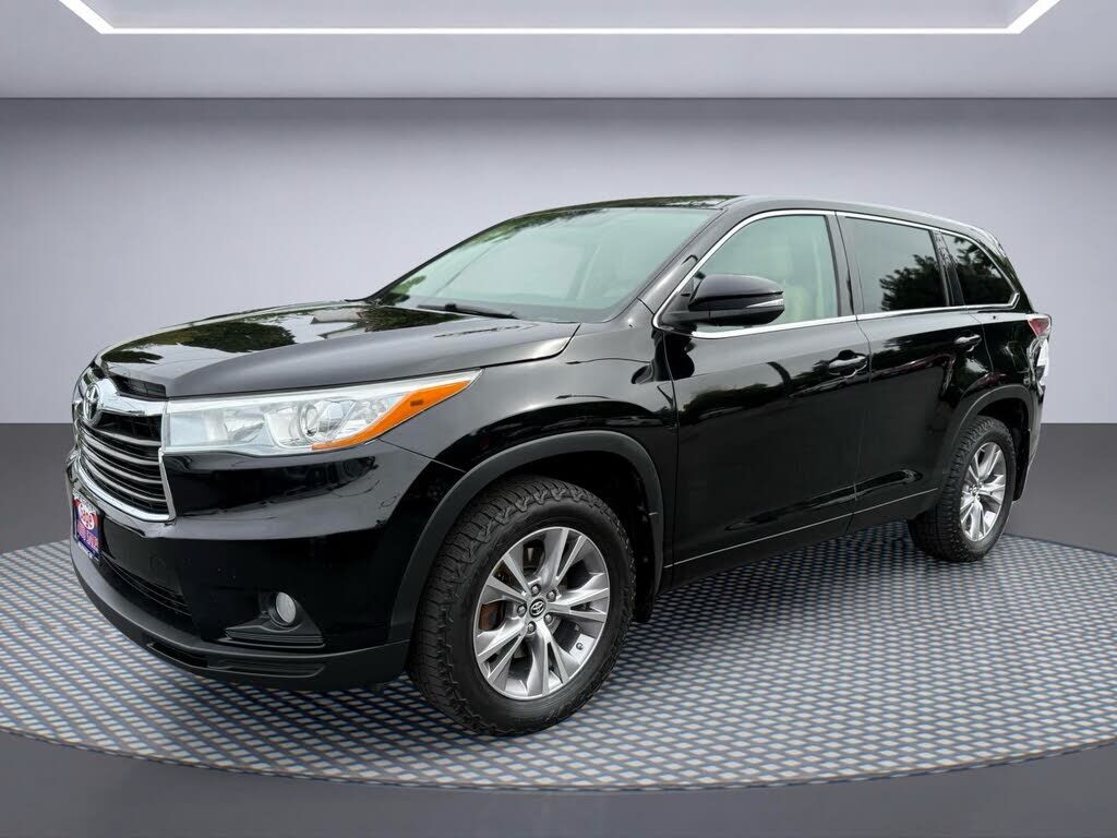 2016 TOYOTA Highlander