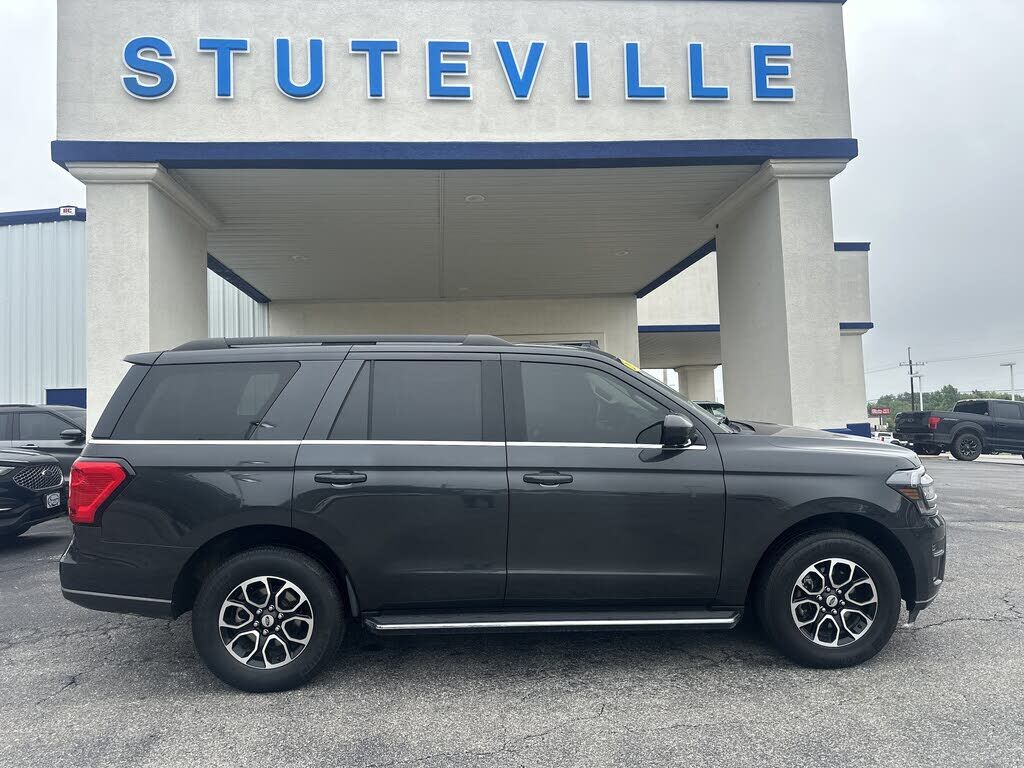 2023 FORD Expedition