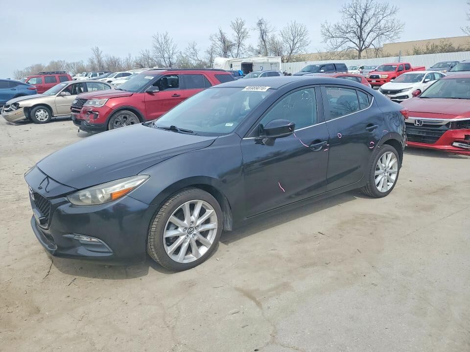 2017 MAZDA Mazda3