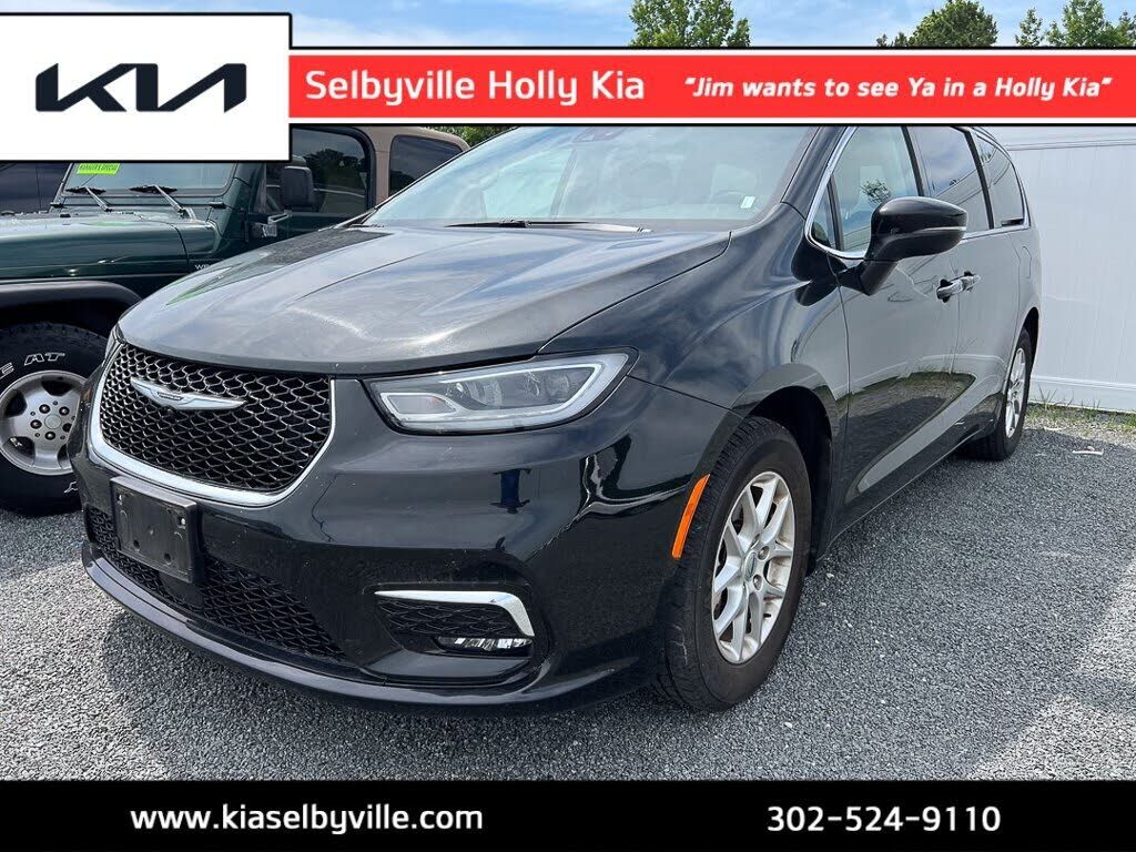 2023 CHRYSLER Pacifica