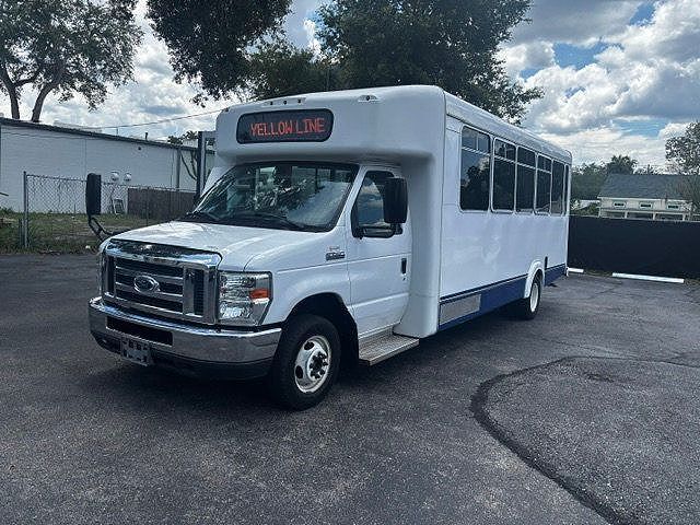 2019 FORD E-450