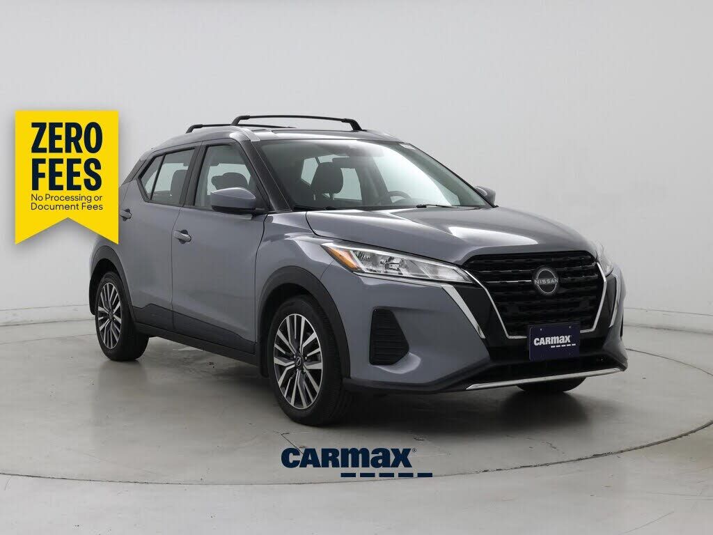 2022 NISSAN Kicks