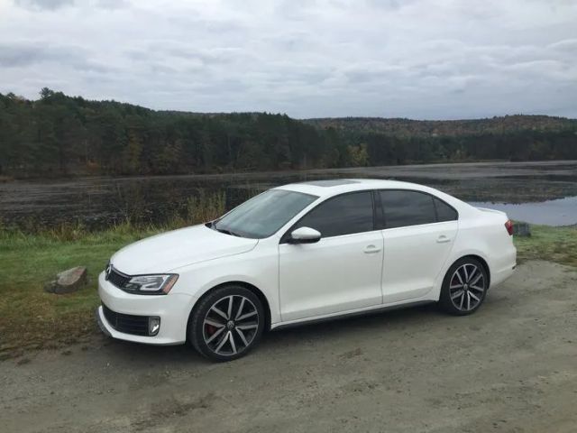 2013 VOLKSWAGEN Jetta