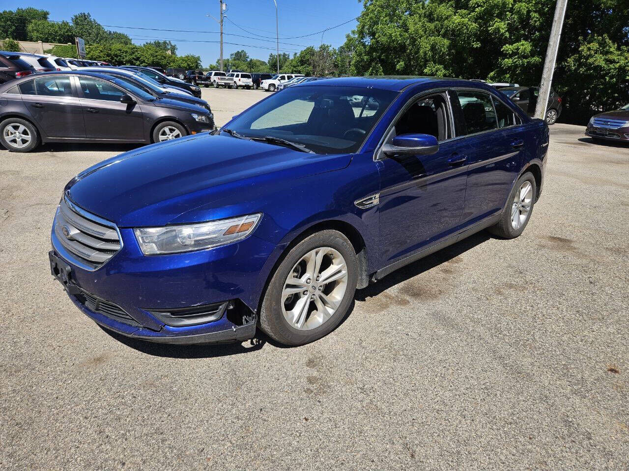 2013 FORD Taurus