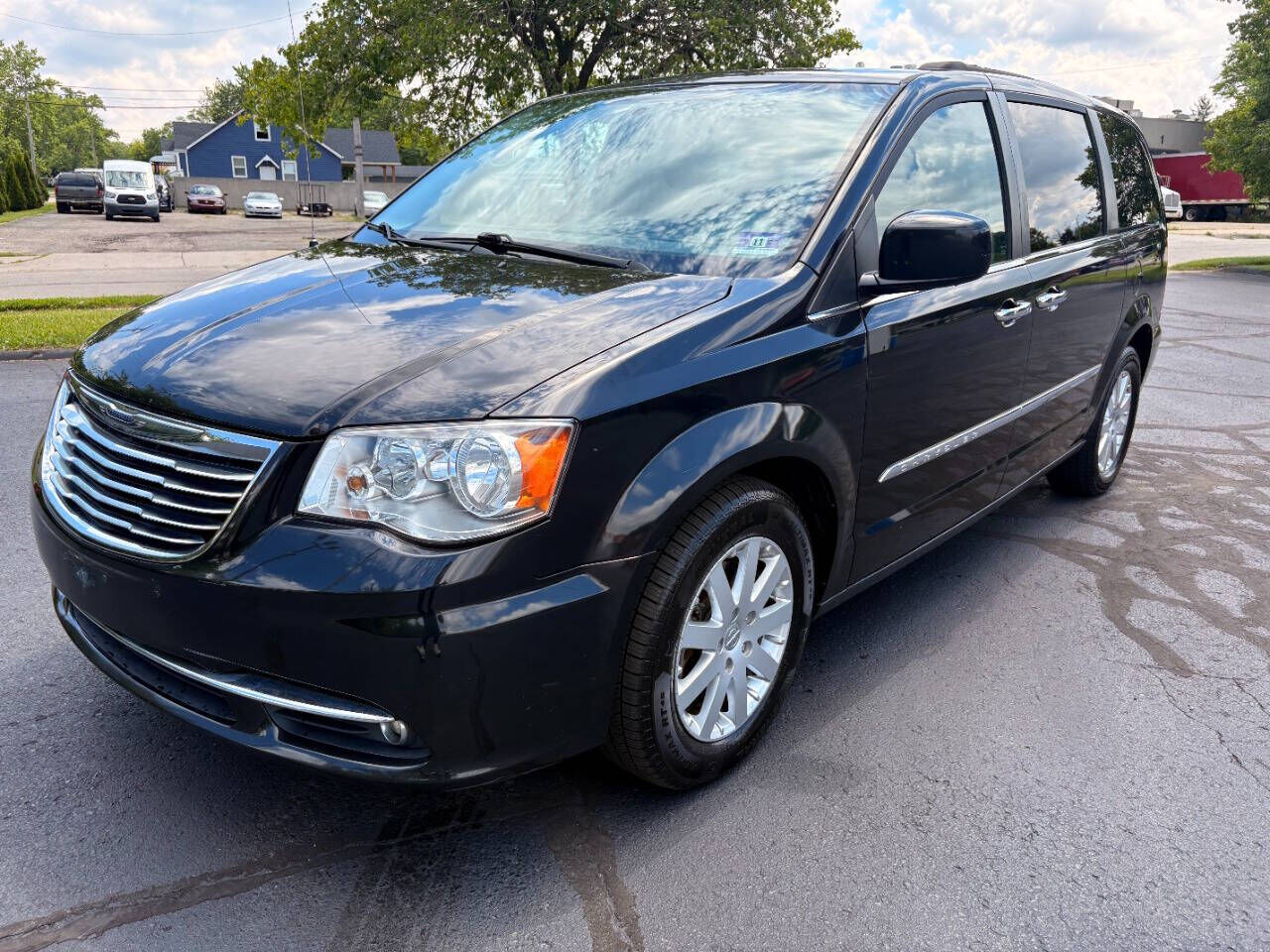 2016 CHRYSLER Town and Country