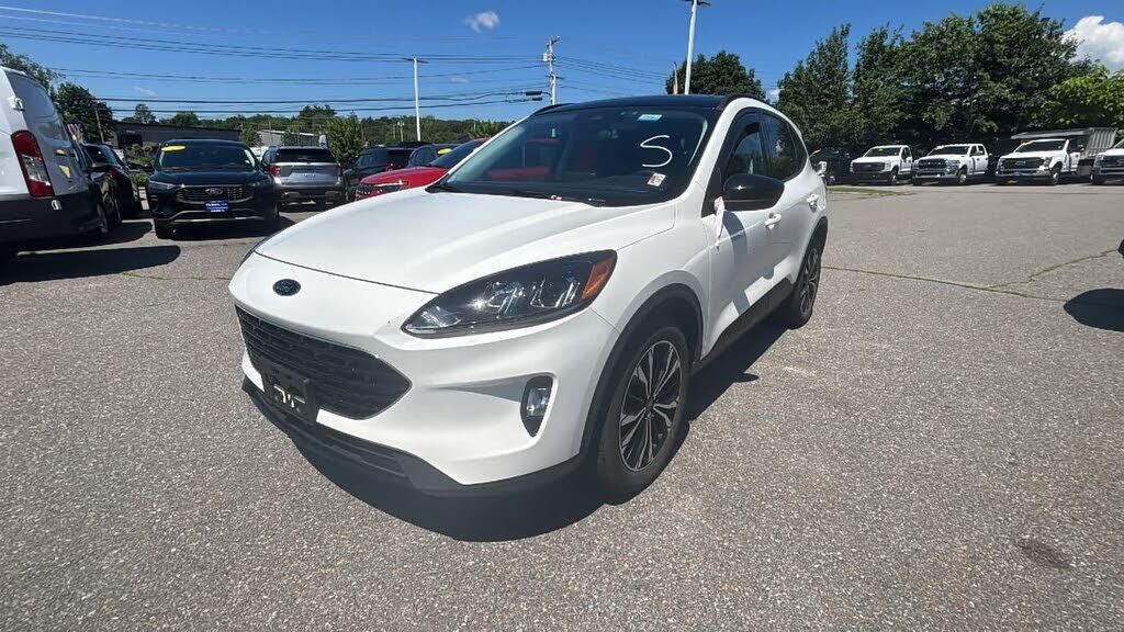 2021 FORD Escape