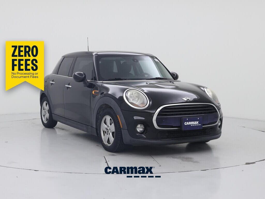 2017 MINI Cooper