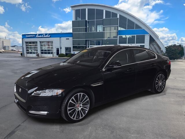 2017 JAGUAR XF