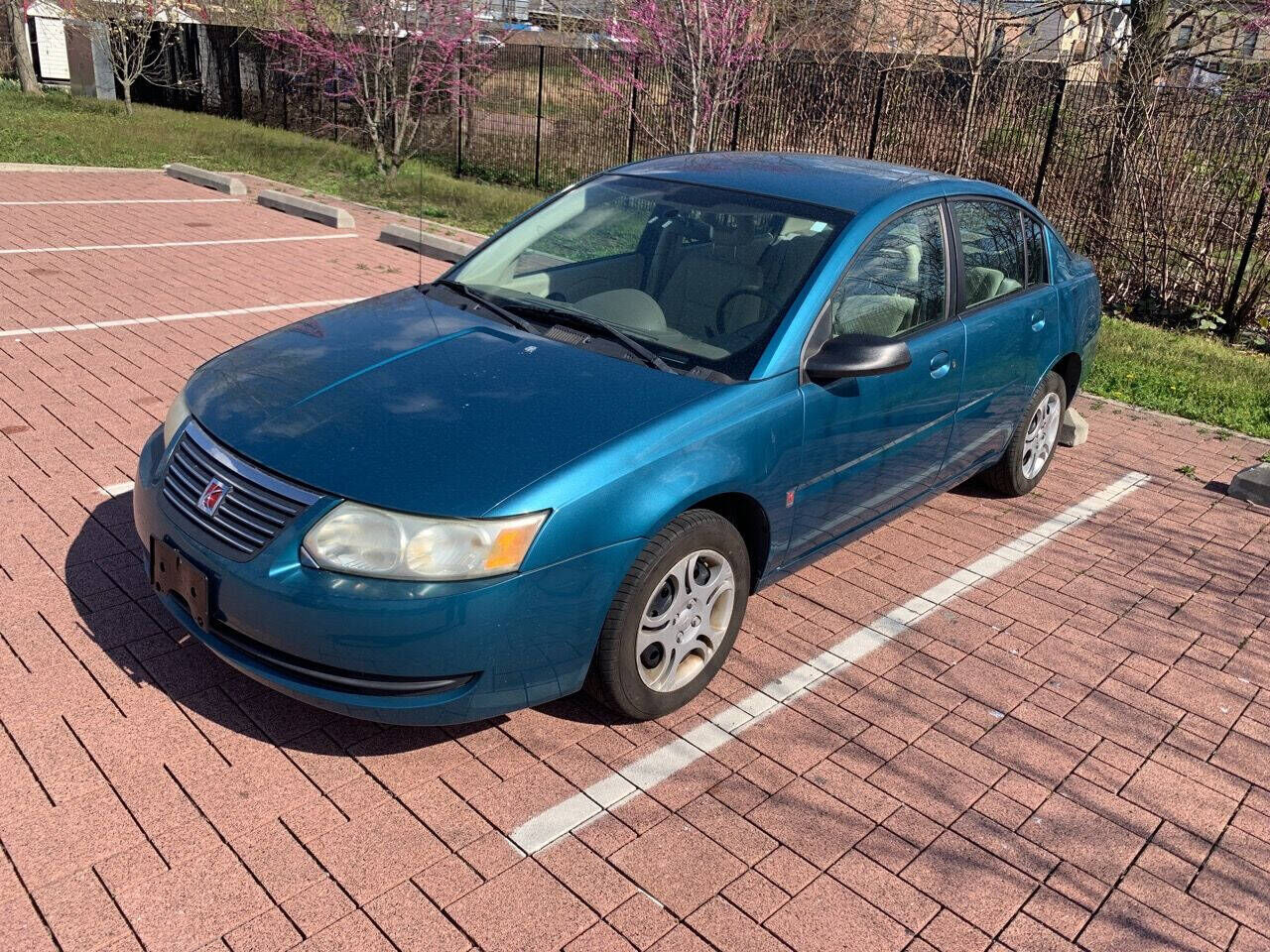 2005 SATURN Ion