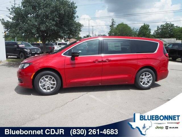 2025 CHRYSLER Voyager