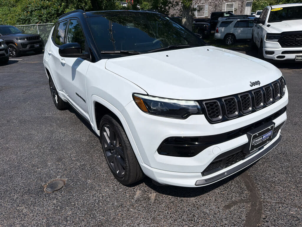 2025 JEEP Compass