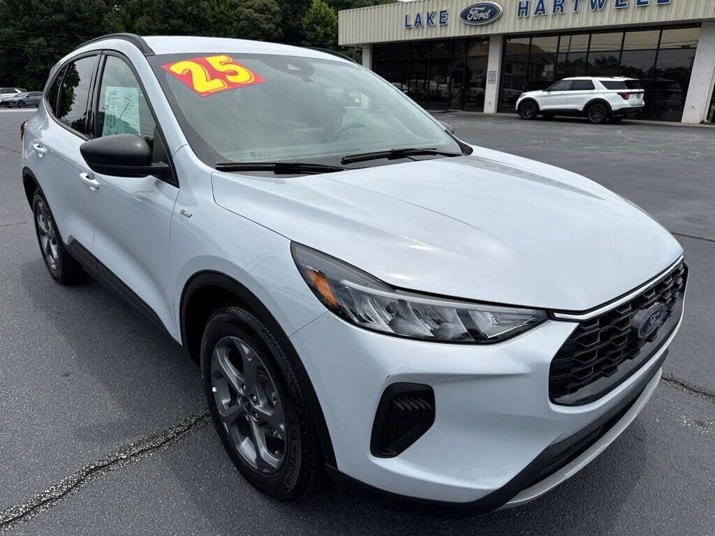 2025 FORD Escape