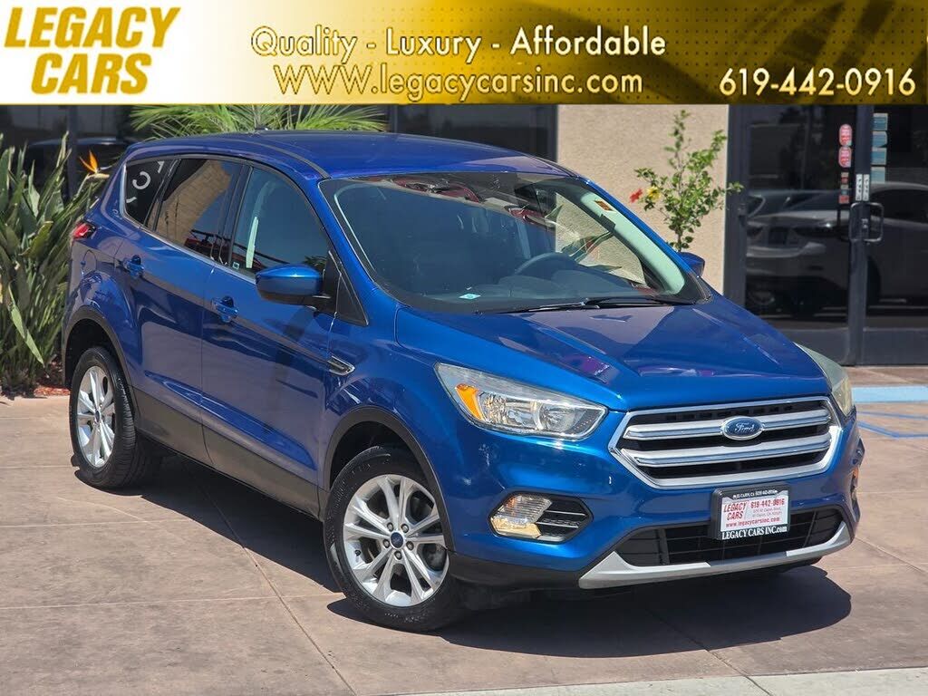 2017 FORD Escape