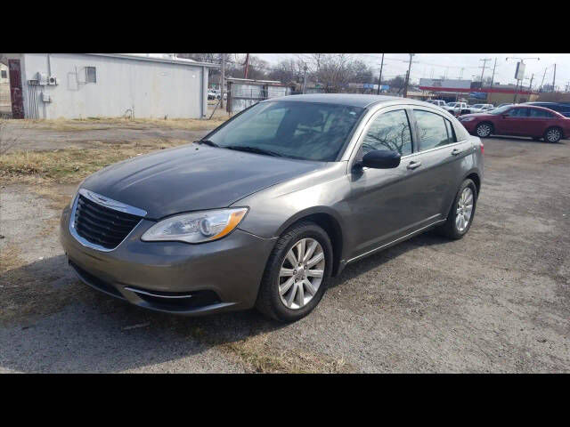 2013 CHRYSLER 200