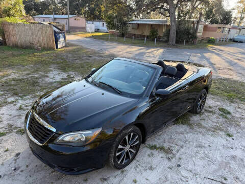 2011 CHRYSLER 200
