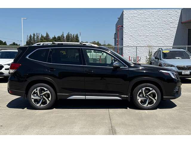 2024 SUBARU Forester