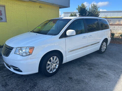 2015 CHRYSLER Town and Country