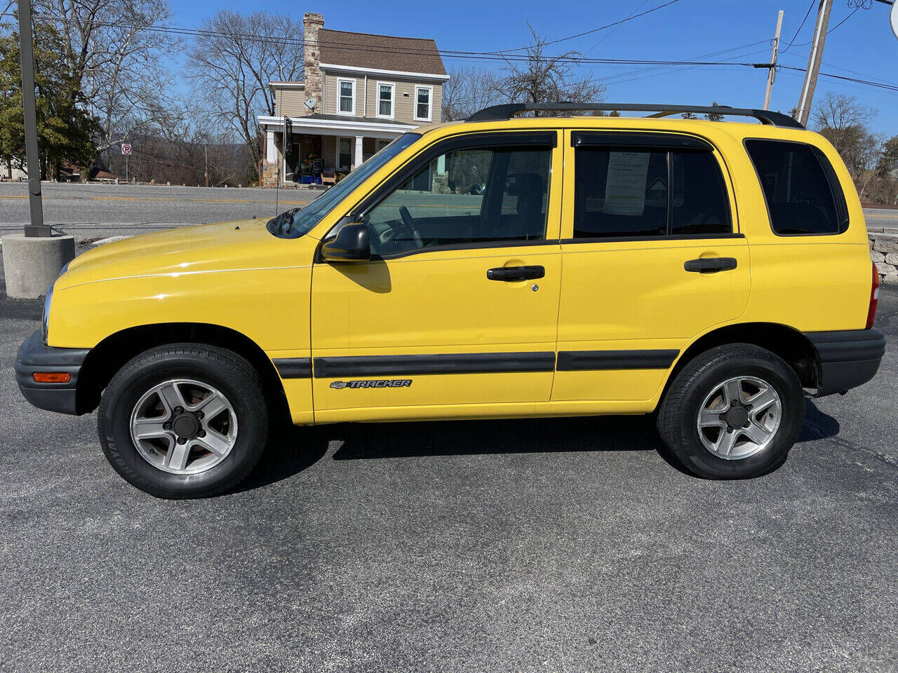 2004 CHEVROLET Tracker