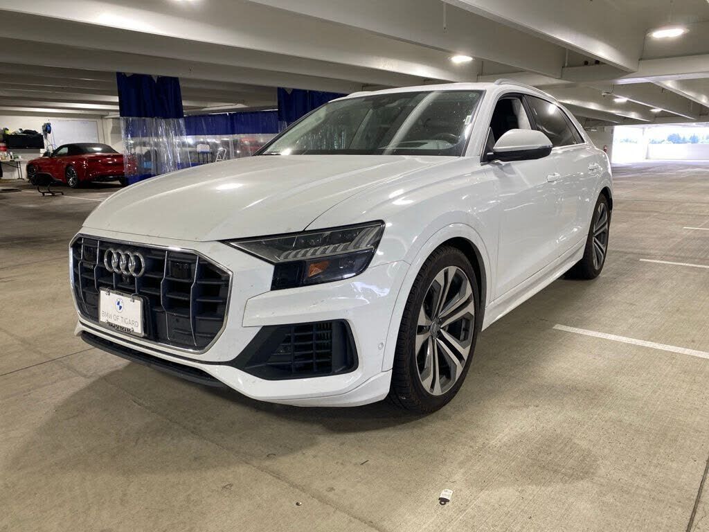 2019 AUDI Q8