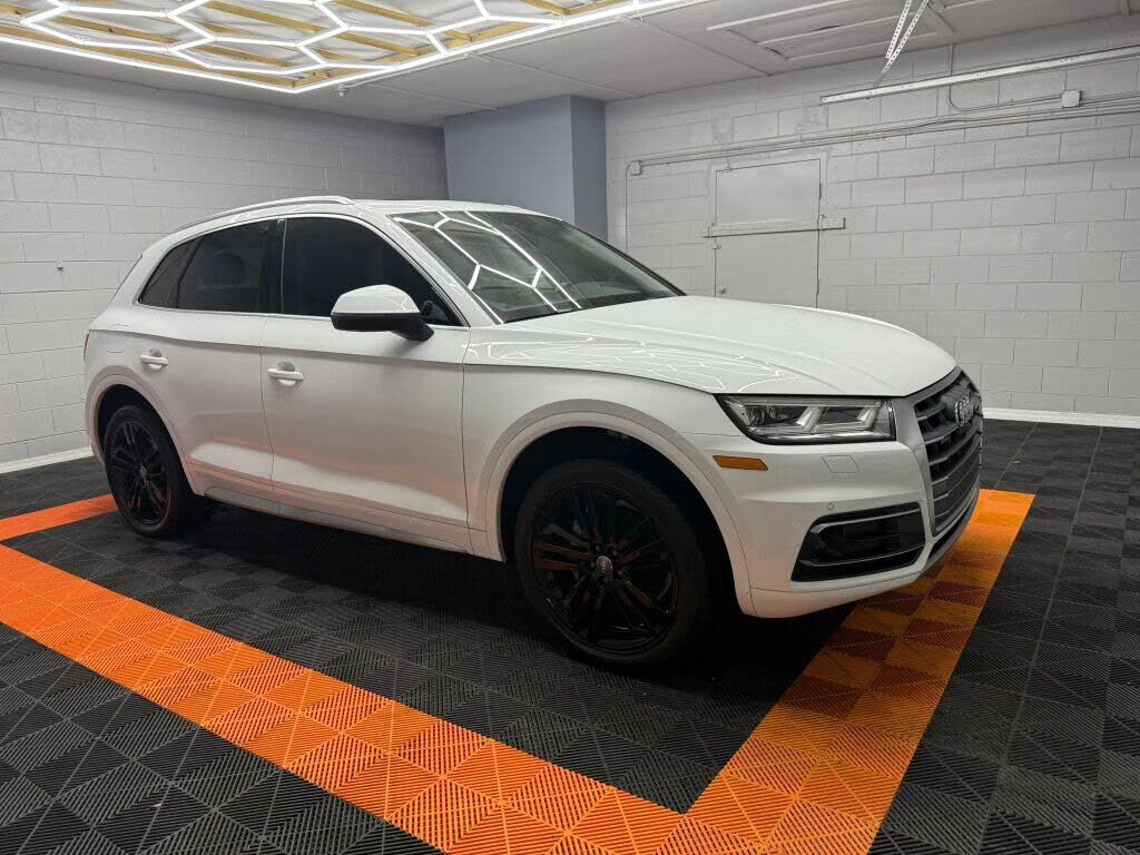 2018 AUDI Q5