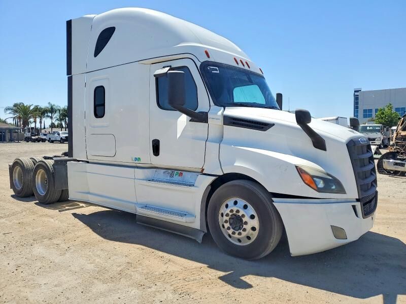 2019 FREIGHTLINER New Cascadia 126" Sleepercab