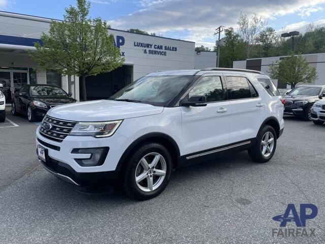 2017 FORD Explorer
