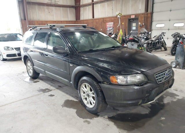 2004 VOLVO XC70