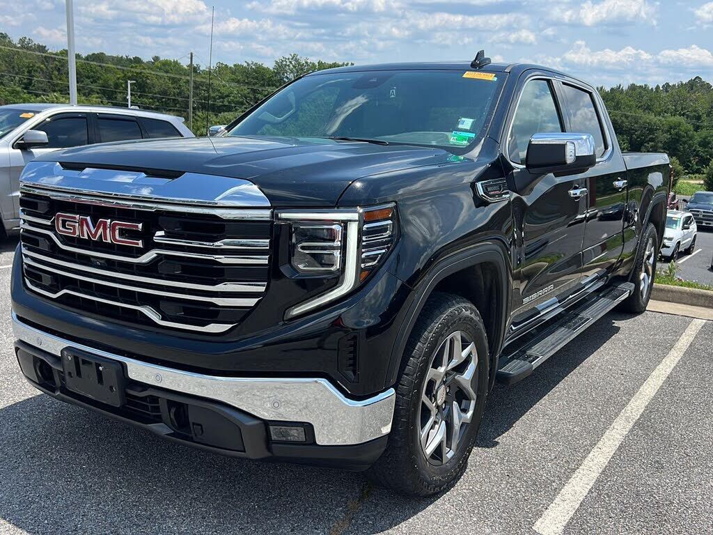 2023 GMC Sierra