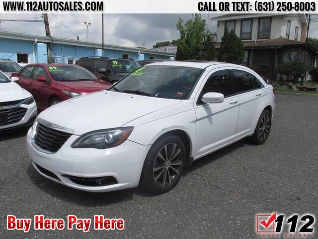 2013 CHRYSLER 200