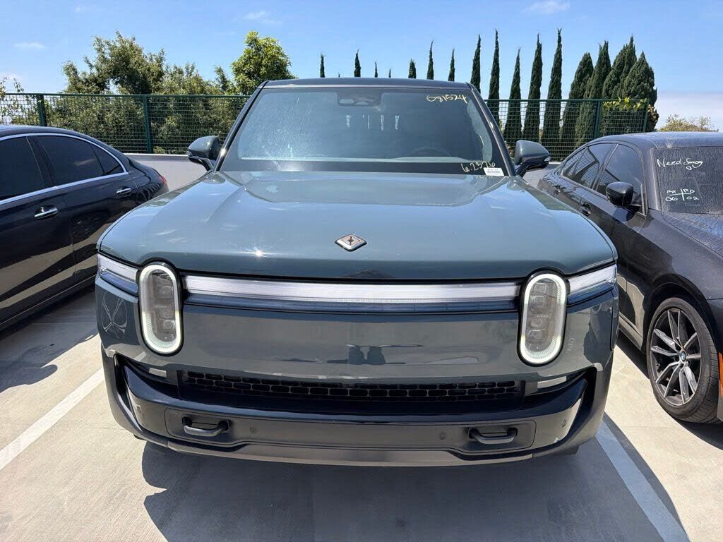 2026 RIVIAN R1S