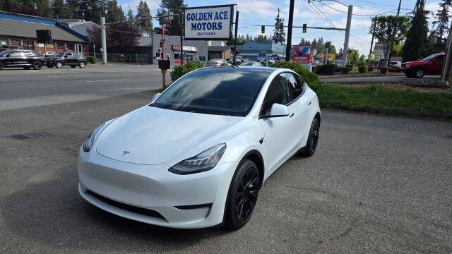 2022 TESLA Model Y