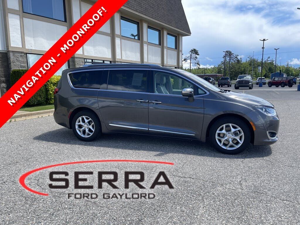 2020 CHRYSLER Pacifica