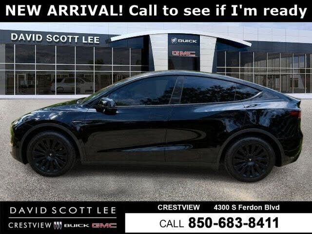2023 TESLA Model Y