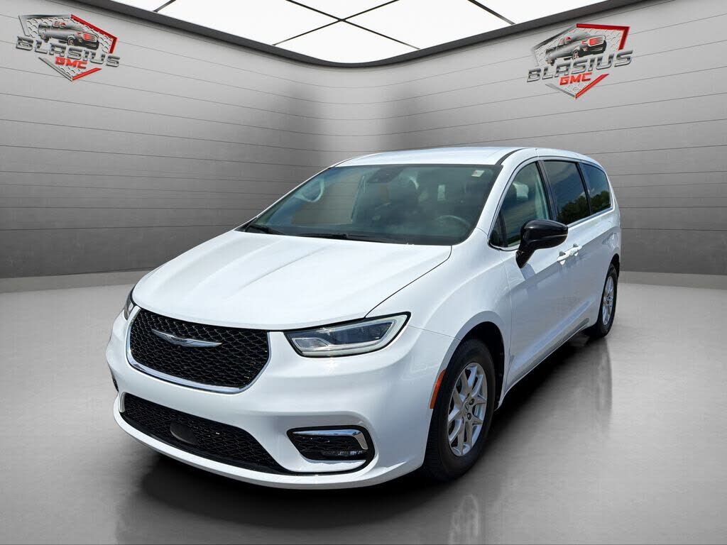 2024 CHRYSLER Pacifica