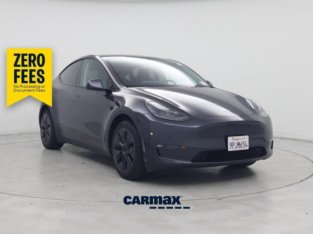 2024 TESLA Model Y