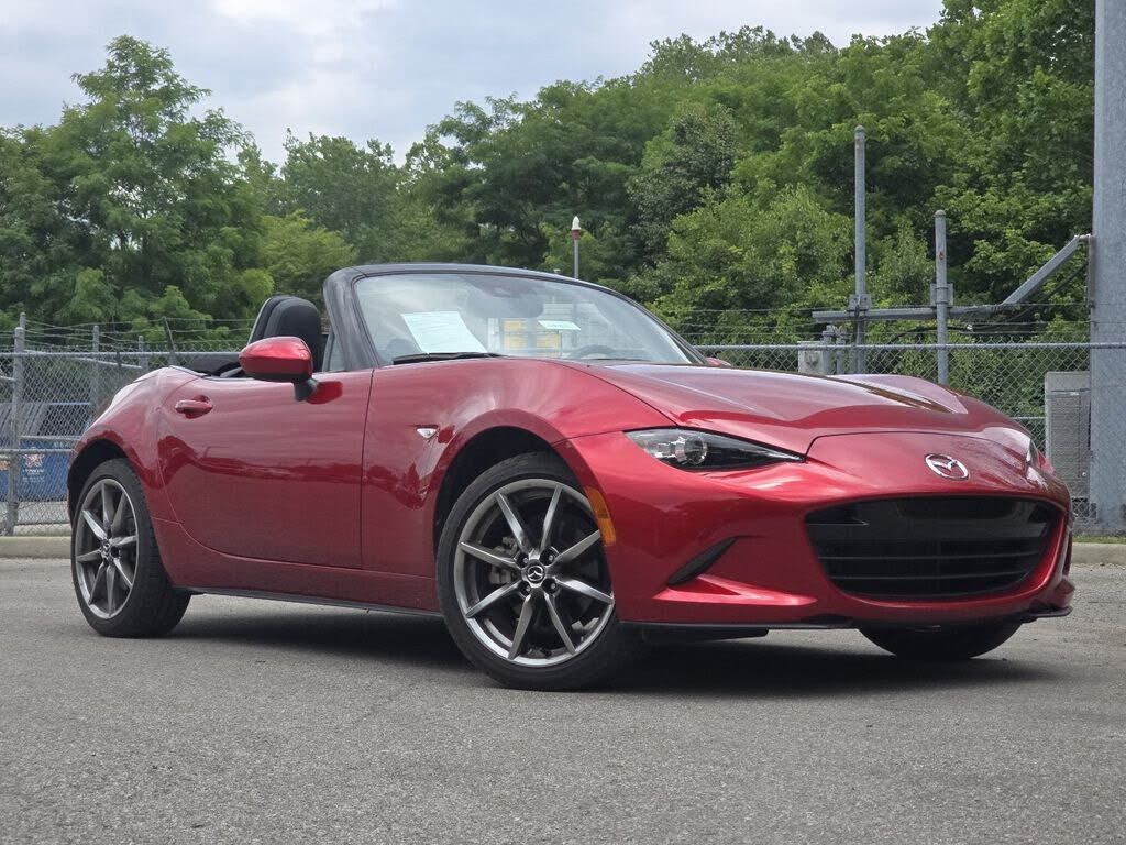 2022 MAZDA MX-5