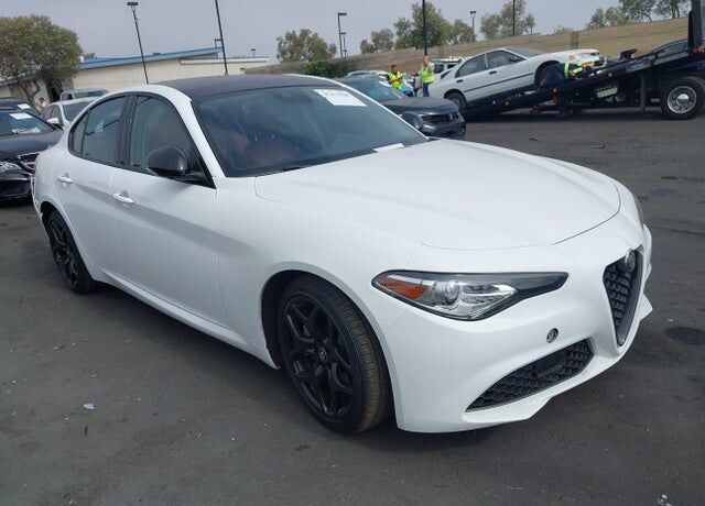 2021 ALFA ROMEO Giulia